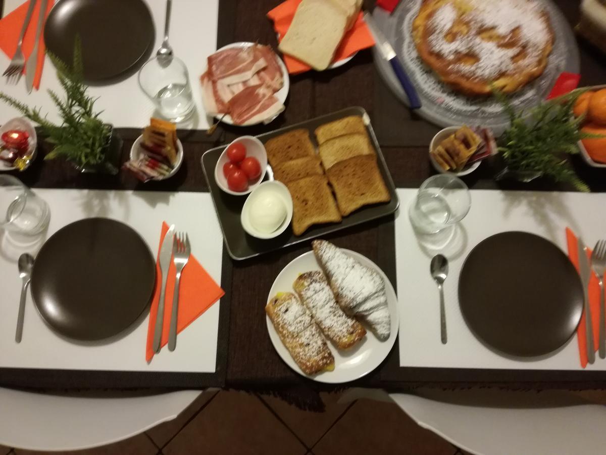 B&B La Piazzetta Palermo Bagian luar foto